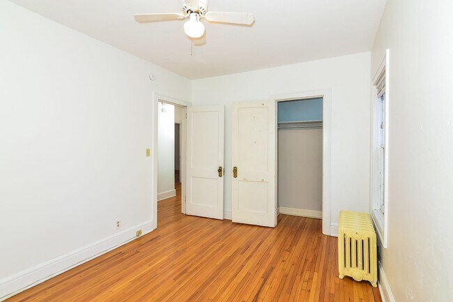 Building Photo - 1067-1069 Saint Clair Avenue