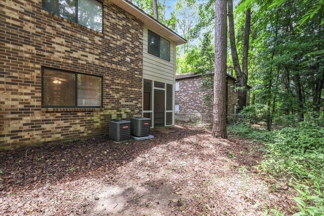 Building Photo - 3208 Ginger Dr
