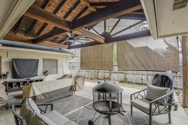 Building Photo - 3719 Danbury Dr