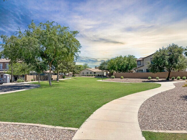Building Photo - 3078 S Southwind Dr