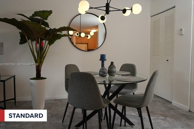 Building Photo - 211 NW 72nd Ave