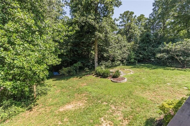 Building Photo - 9630 Pine Thicket Way