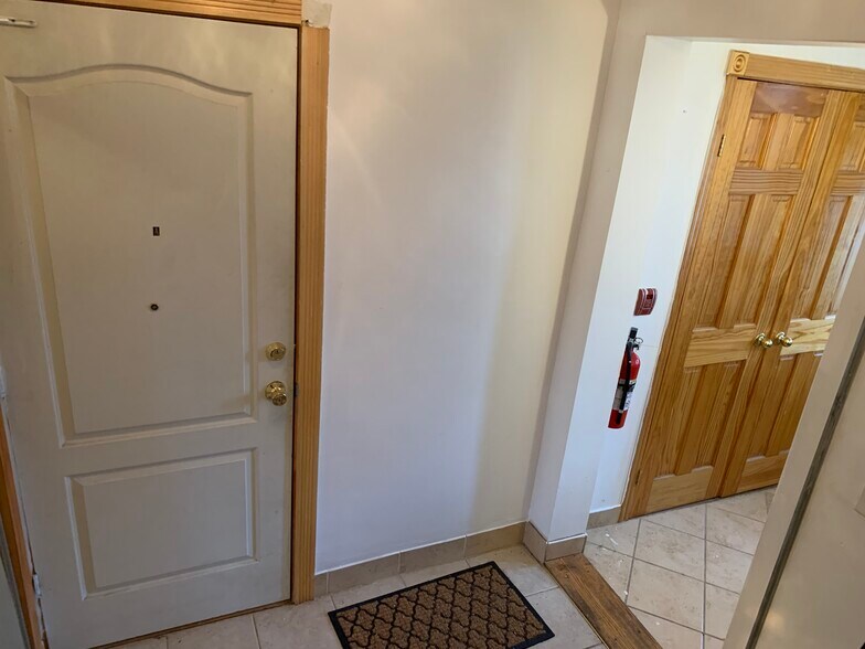 Building Photo - 269 N 1st Ave