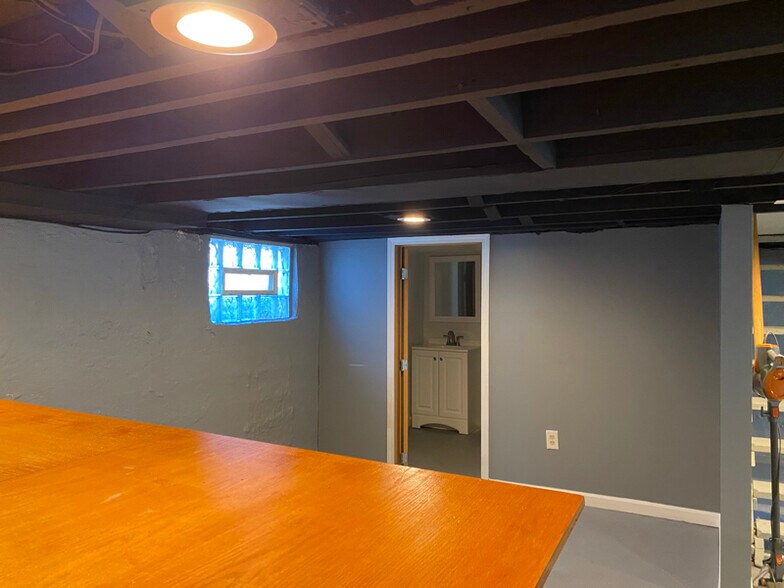 Building Photo - 1409 Highview Ave