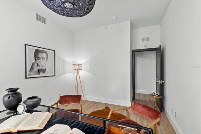 Building Photo - 445 Riverfront Dr