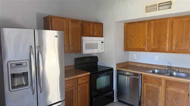 Building Photo - 441 S Highland Dr