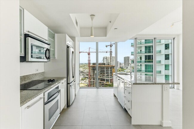 Building Photo - 888 Biscayne Blvd