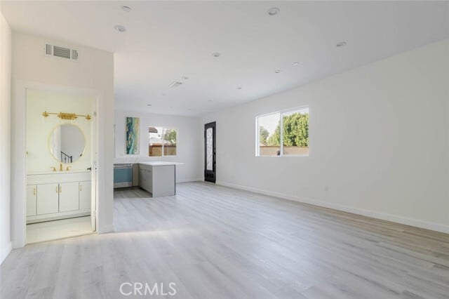 Building Photo - 17428 Roscoe Blvd