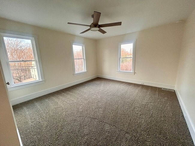 Building Photo - Bright & Spacious 3-Bedroom, 2-Bath Home with Open Concept Living in Lititz