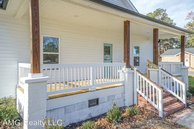 Building Photo - 3 br, 2 bath House - 307 West 1st Street