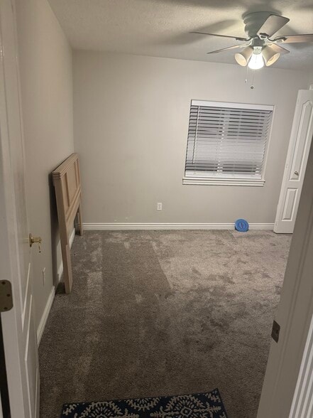 Building Photo - 163 N Stone Mountain Dr