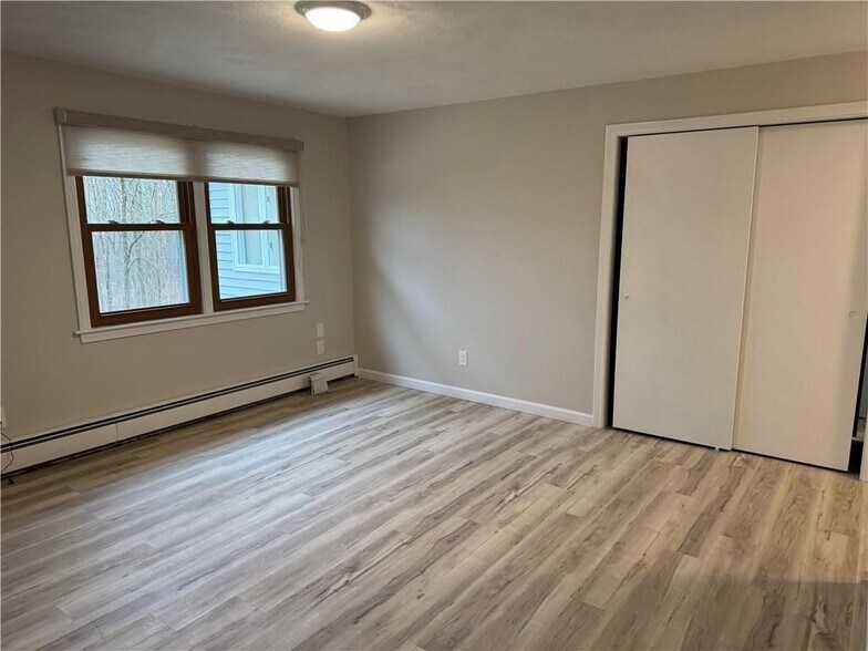 Building Photo - 4 Apple Orchard Ln