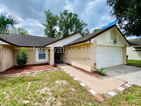 Building Photo - 6400 Lake Horseshoe Dr