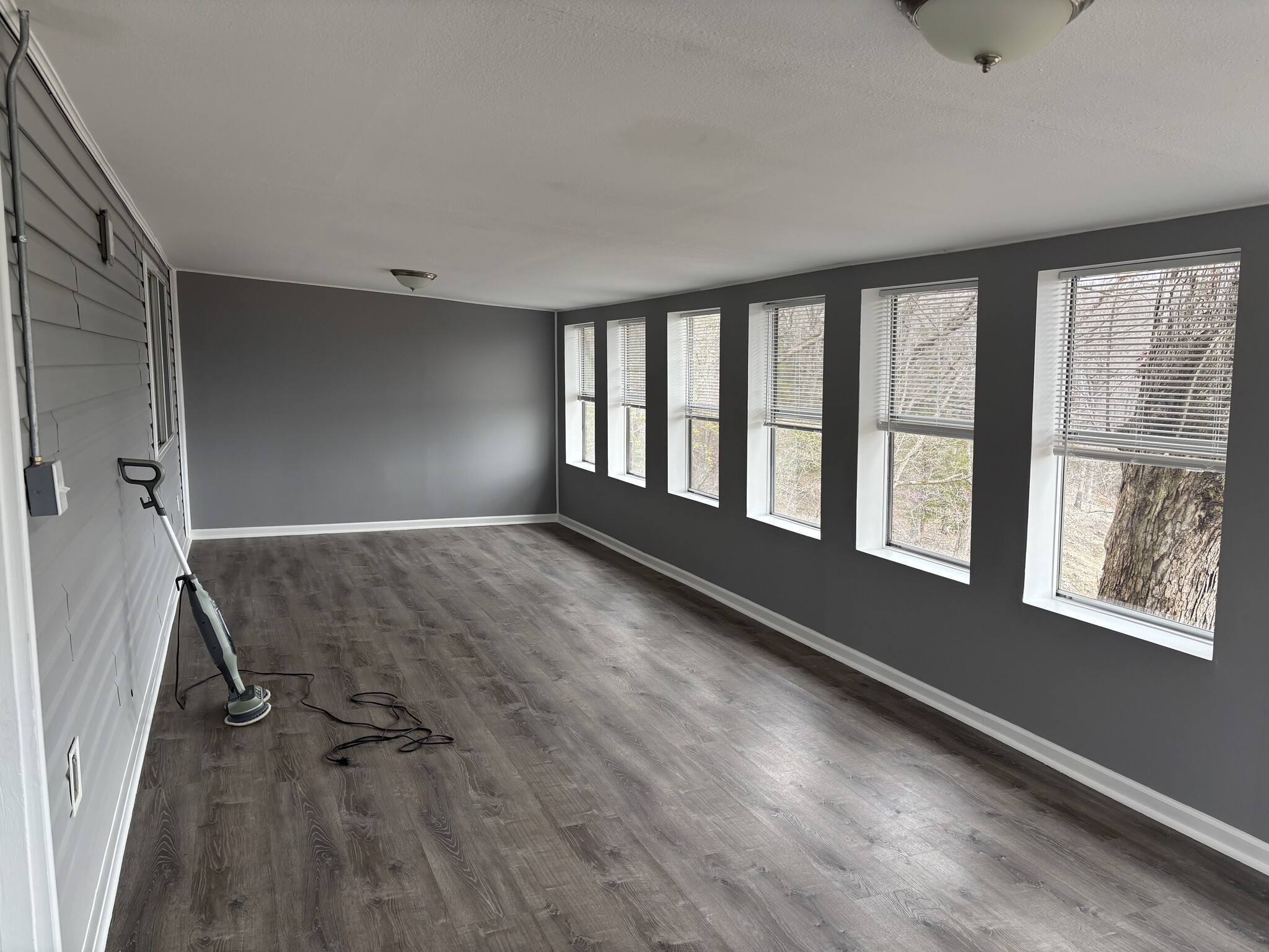 Building Photo - 204 Park Place Dr