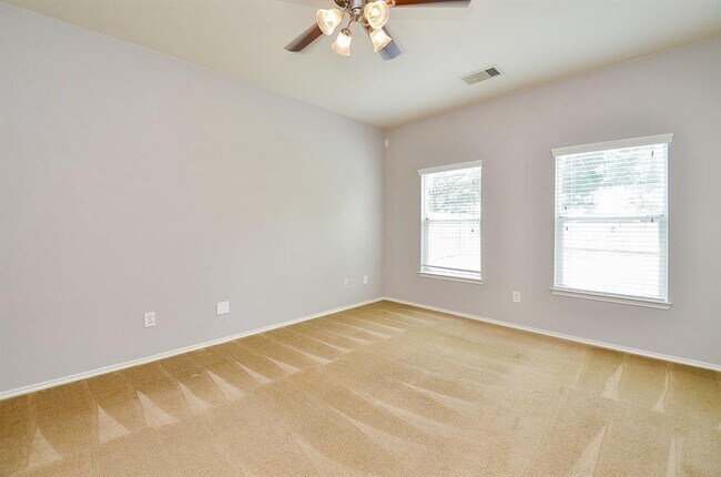 Building Photo - 25418 Lockspur Dr