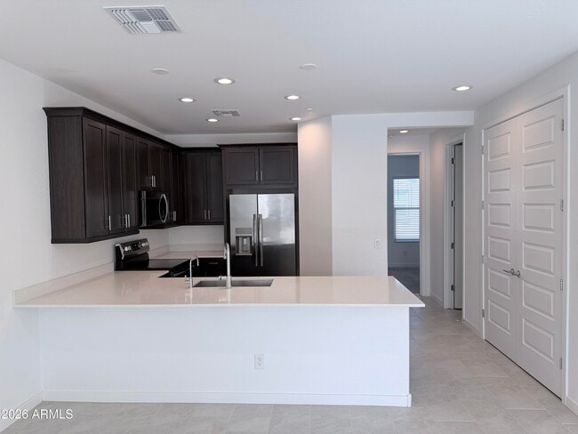 Building Photo - 4177 E Pinto Dr