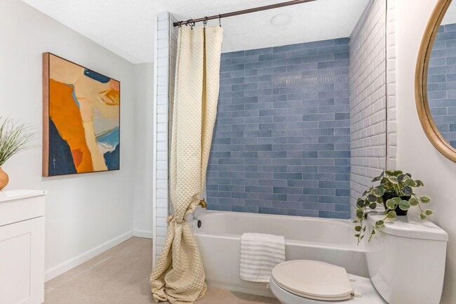 Building Photo - 3747 Christie Rd W