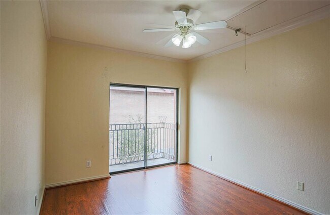 Building Photo - 9400 Bellaire Blvd