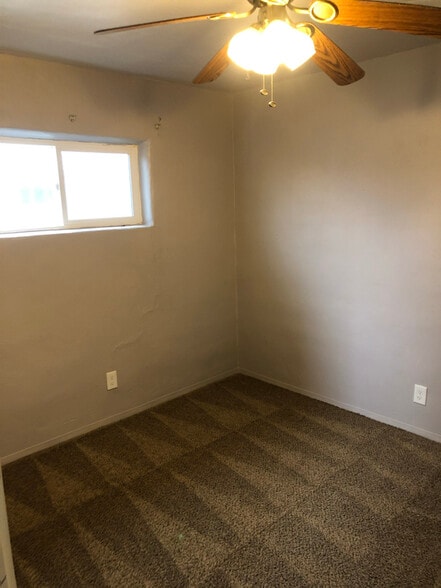 Building Photo - 204 St Francis Rd NW