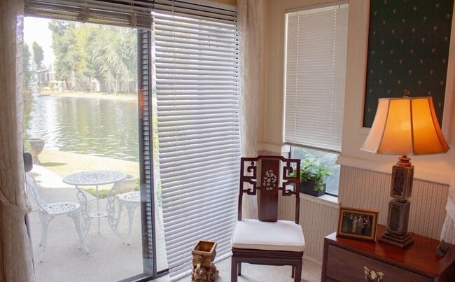 Building Photo - 8000 Kroll Way