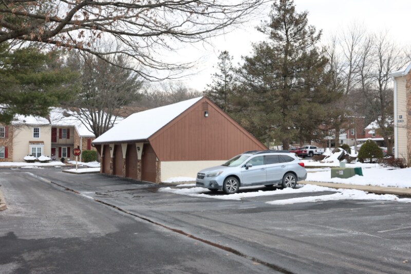 Building Photo - 154 Valley Greene Cir