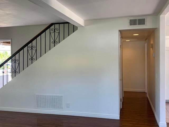 Building Photo - 2062 Linda Ln