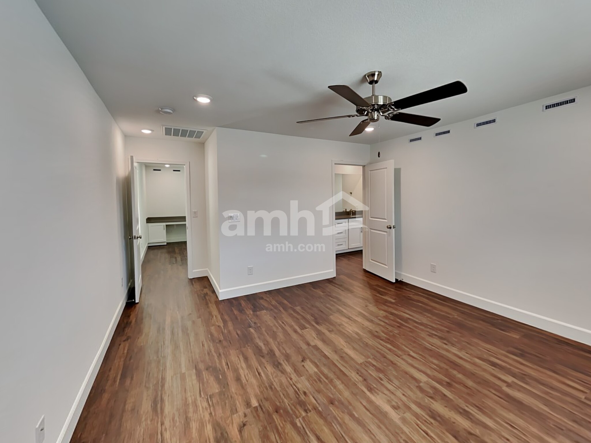 Building Photo - 8902 Tiger Tooth Ave