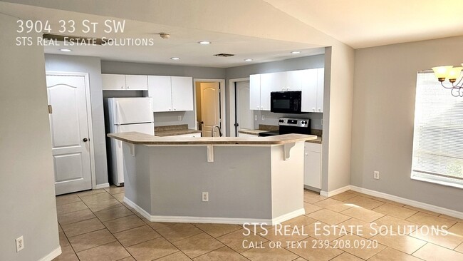 Building Photo - 3904-3933 33rd St SW