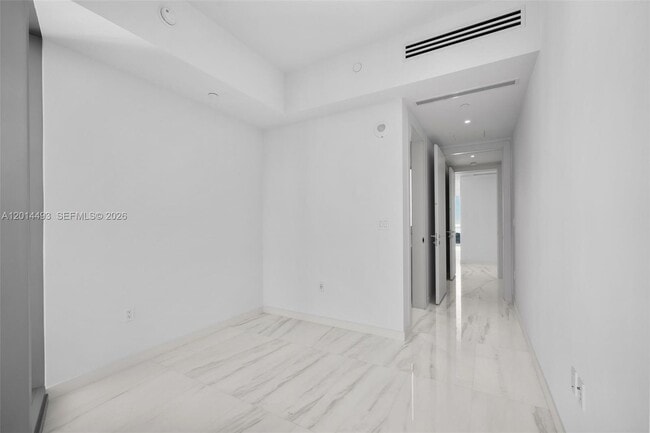 Building Photo - 300 Biscayne Blvd Way
