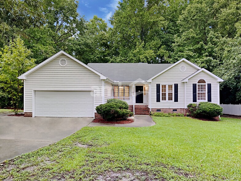 Primary Photo - 412 Redpath Dr