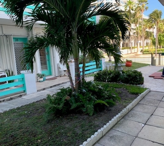 Building Photo - 6490 Collins Ave