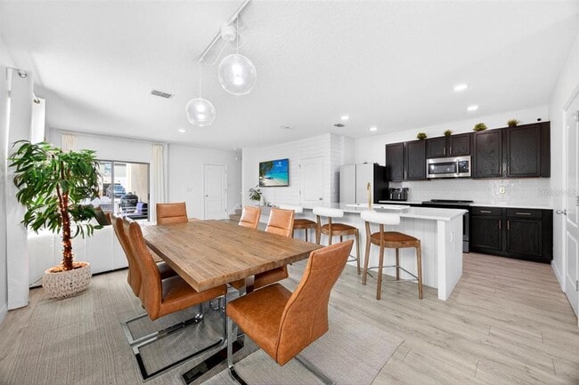 Building Photo - 1849 Red Canyon Dr