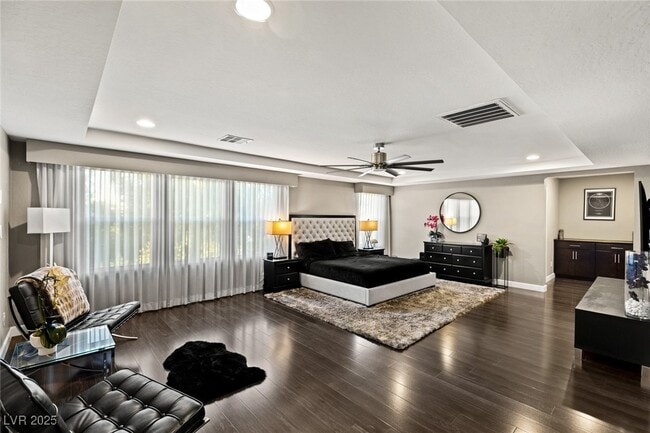 Building Photo - 338 Azar Swan Ave