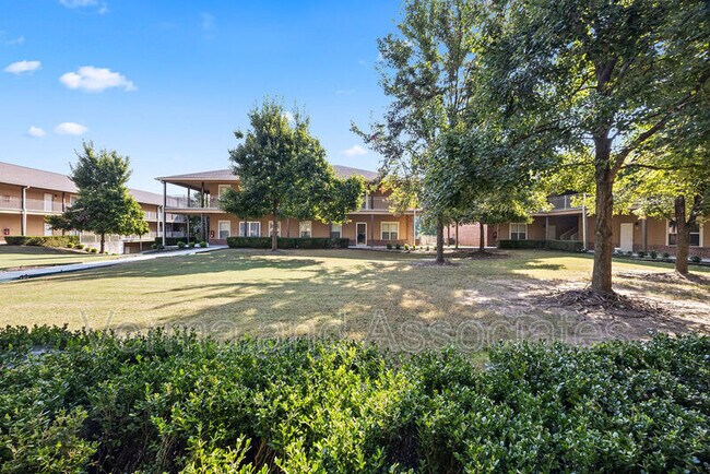 Building Photo - 2619 N Quality Ln