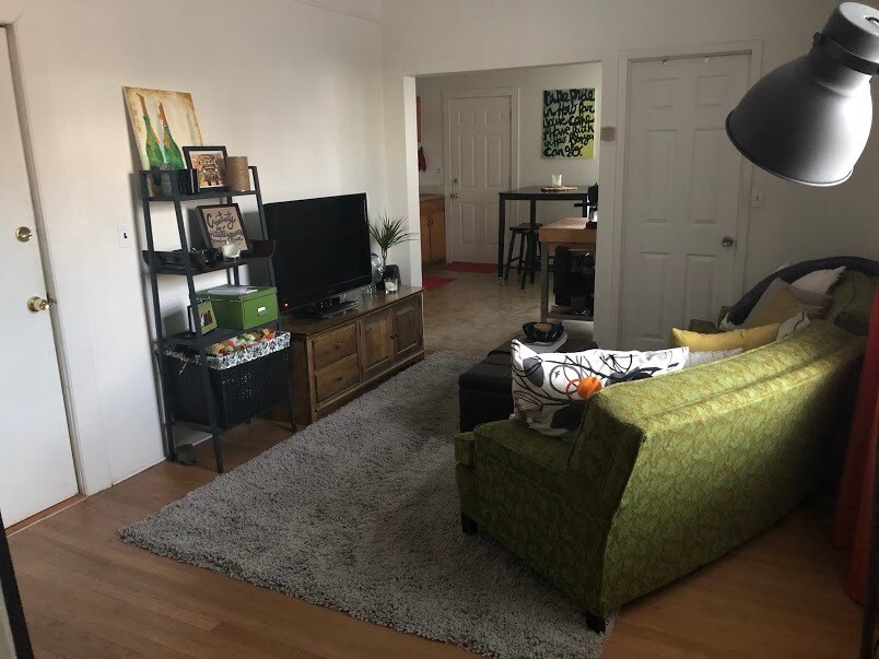 Liv Rm Kit view - 1304 W Kiowa St