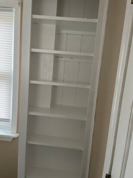 Building Photo - 62 E Water St