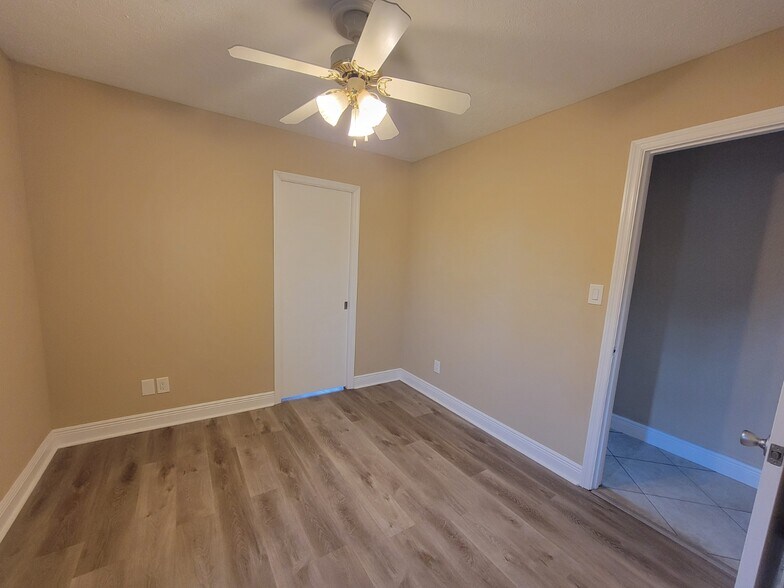 2nd bedroom - 3136 Lawton Ct