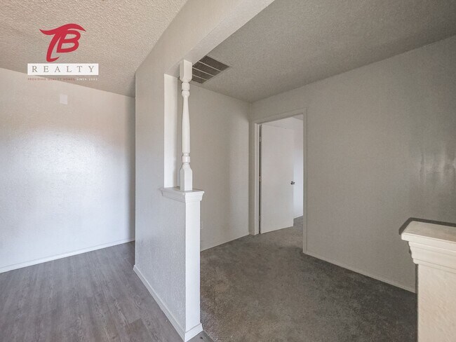 Building Photo - 6811 Lyrewood Ln