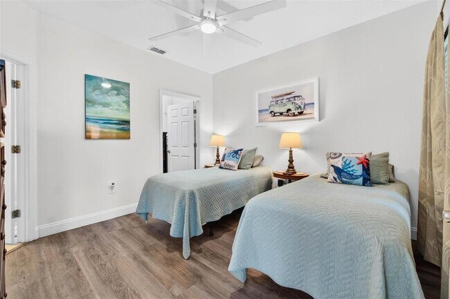 Building Photo - 10764 70th Ave N