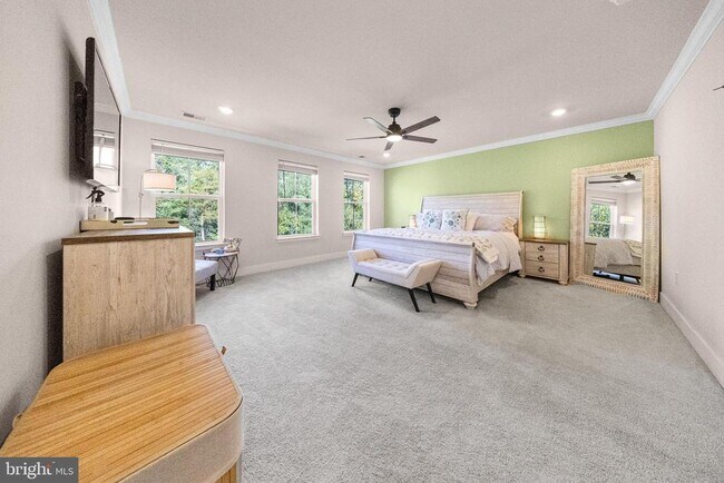 Building Photo - 973 Skylar Ct.