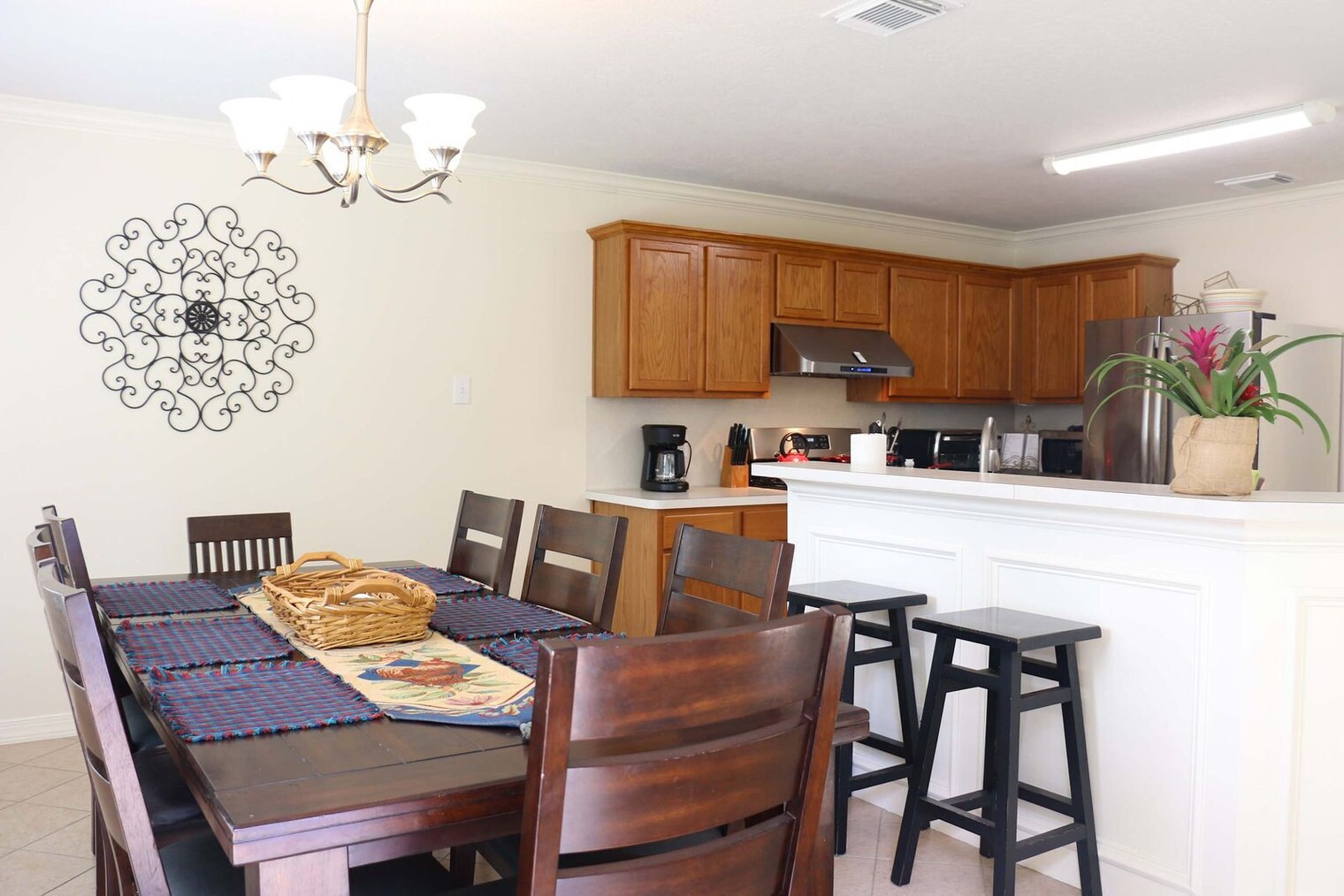 Building Photo - 5603 Tiger Lilly Way