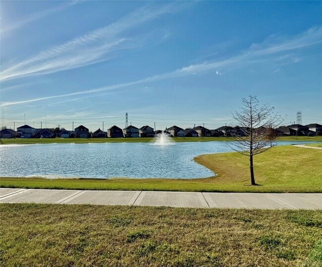 Building Photo - 15515 Islandview Ln