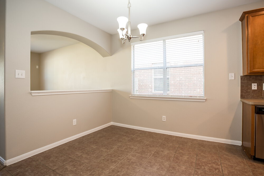 Building Photo - 6015 Starbrook Creek Dr