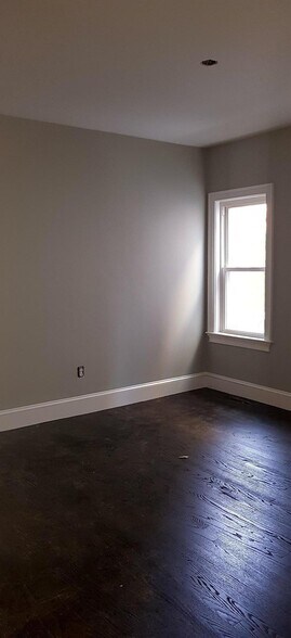 Building Photo - 94 Grant St