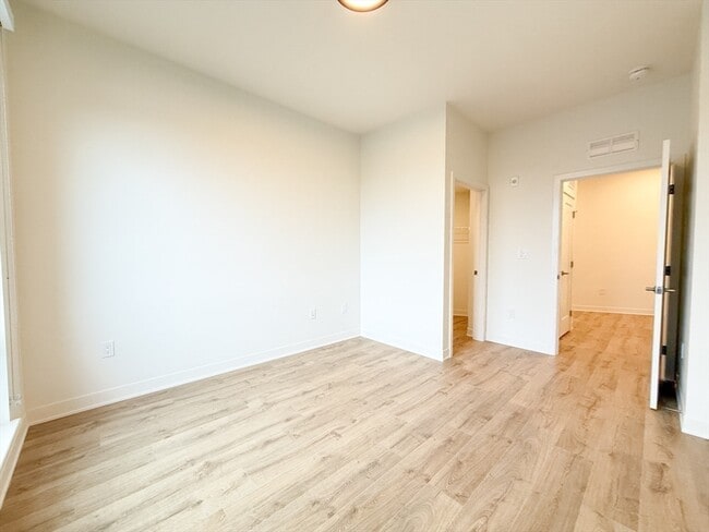 Building Photo - 500 Talbot Ave