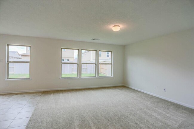 Building Photo - 2527 Boxwood Park