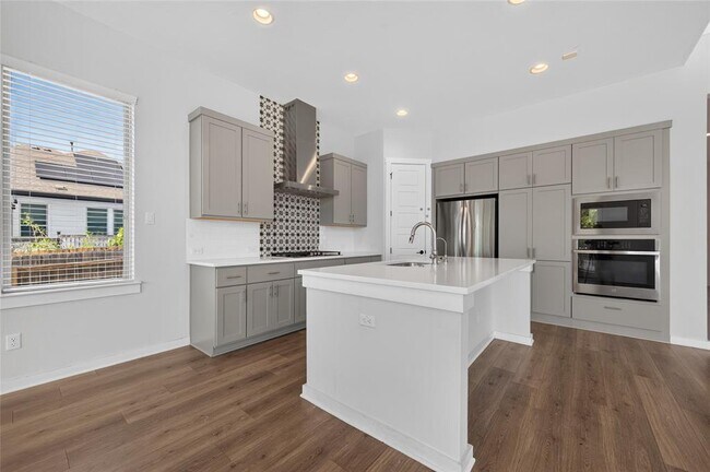 Building Photo - 1330 Stone Manor Trail