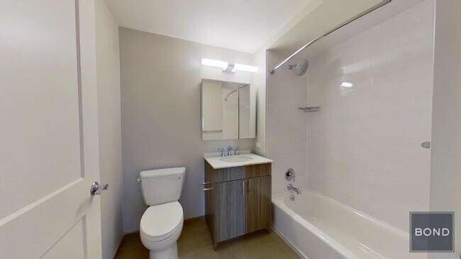 Building Photo - 2 bedroom in JAMAICA HILLS NY 11432
