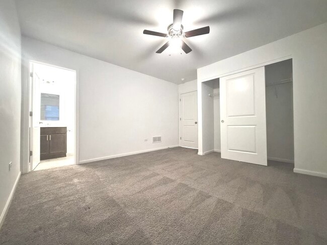 Building Photo - 4391 Chelsea Mnr Cir