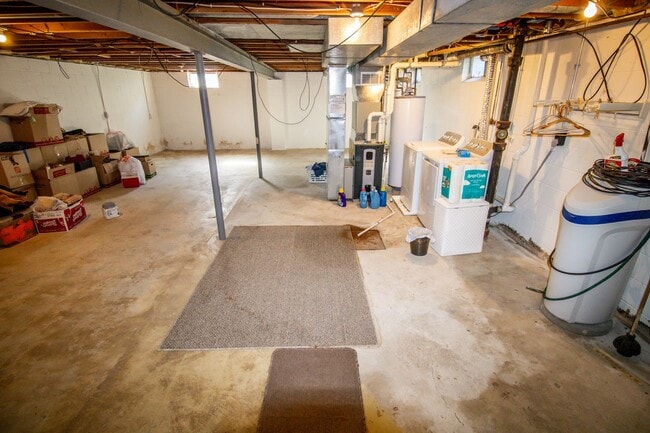 Building Photo - 3 bedroom, 1 bath home in Waterloo